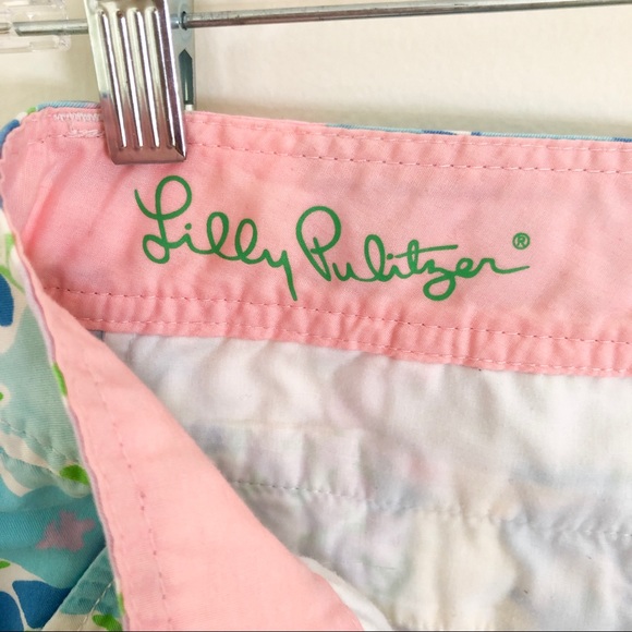 Lilly Pulitzer Buttercup Scalloped Shorts, Size 2 - Picture 4 of 7